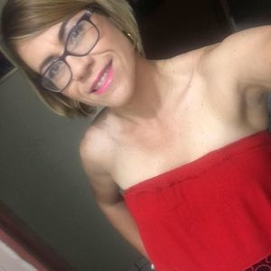 Meet your Posher, Yanira